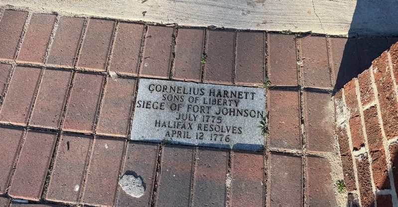 Cornelius Harnett plaque image. Click for full size.
