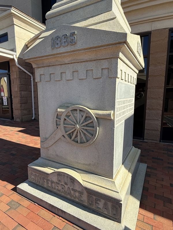 Confederate Memorial image. Click for full size.