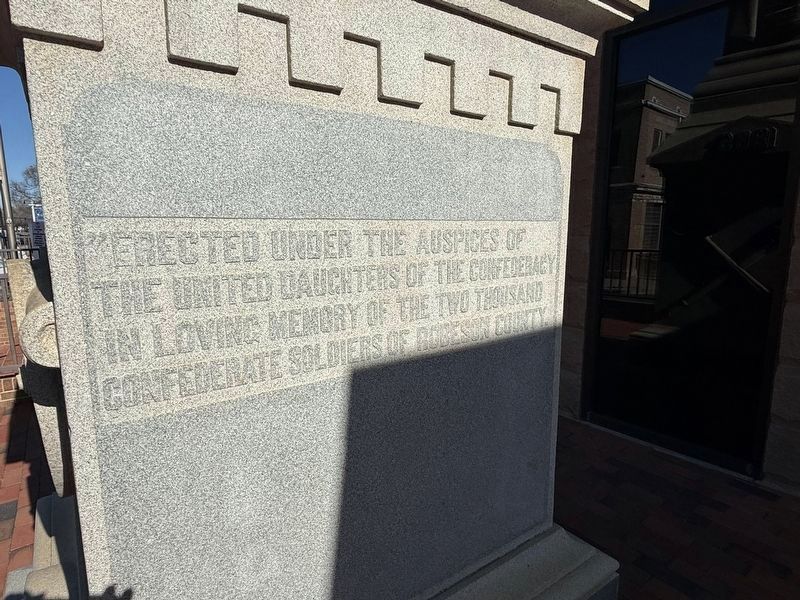 Confederate Memorial image. Click for full size.