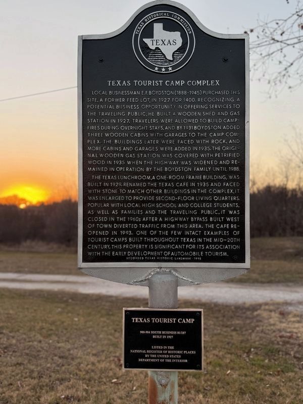 Texas Tourist Camp Complex Marker image. Click for full size.