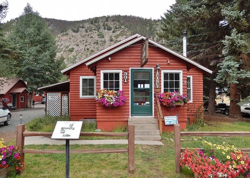 G & M Cabins � 1936, 1947 Marker image. Click for full size.