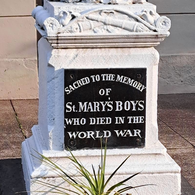 St. Mary's Star of the Sea World War Memorial image. Click for full size.