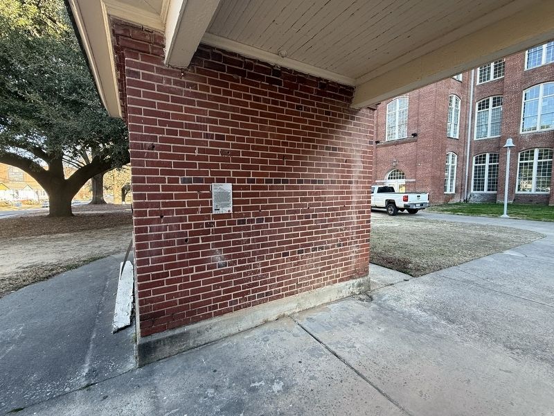 <i>Linthead</i> 2022 Marker. Click for full size. <i>Linthead</i> 2022 Marker image. Click for full size.