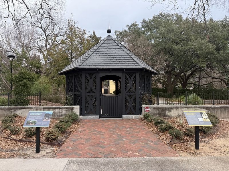 Markers in front of the gate house image. Click for full size.
