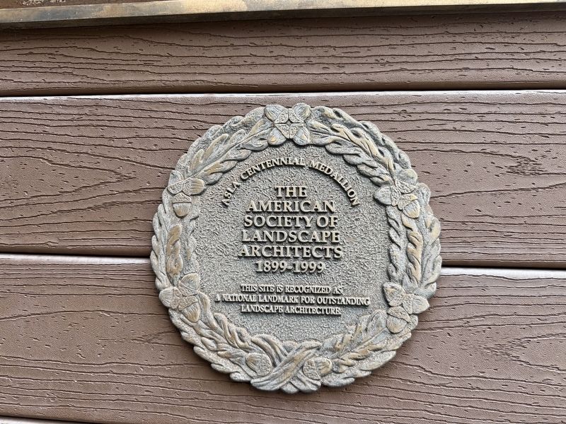 Nearby American Society of Landscape Architect medallion image. Click for full size.