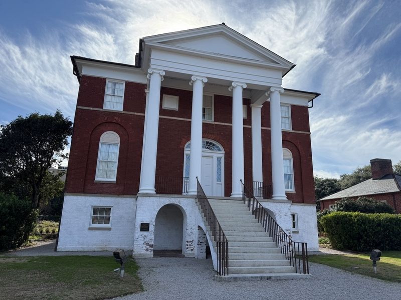 The Robert Mills House image. Click for full size.