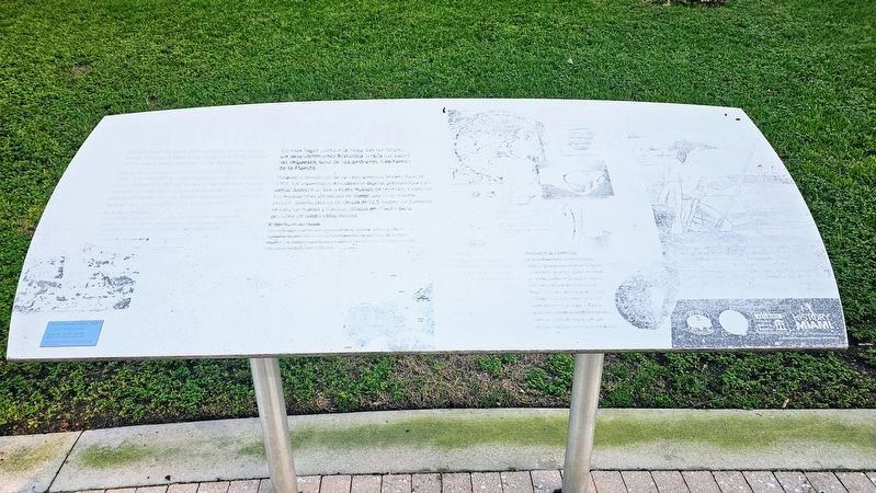 The Miami Circle Marker image. Click for full size.