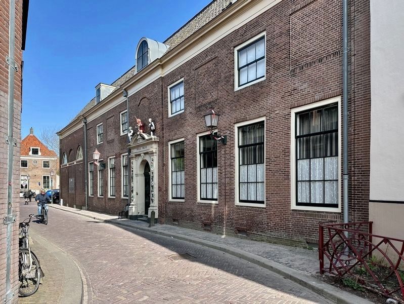 Graaf van Bossu Marker - wider view. Click for full size. Graaf van Bossu Marker - wider view image. Click for full size.