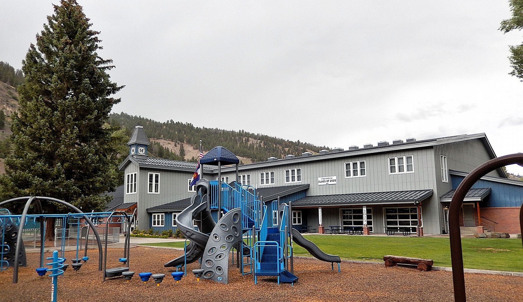 Lake City School today image. Click for full size.