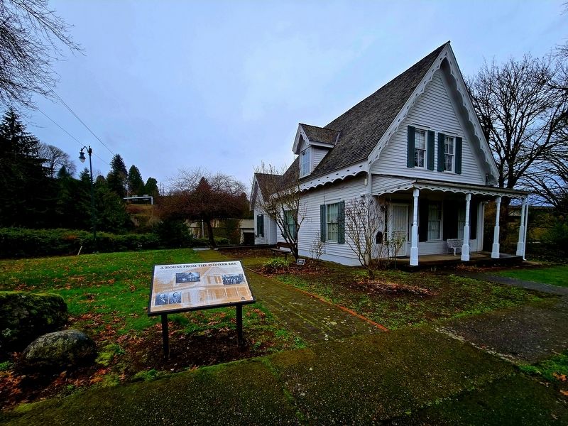 House and marker. Click for full size. House and marker image. Click for full size.