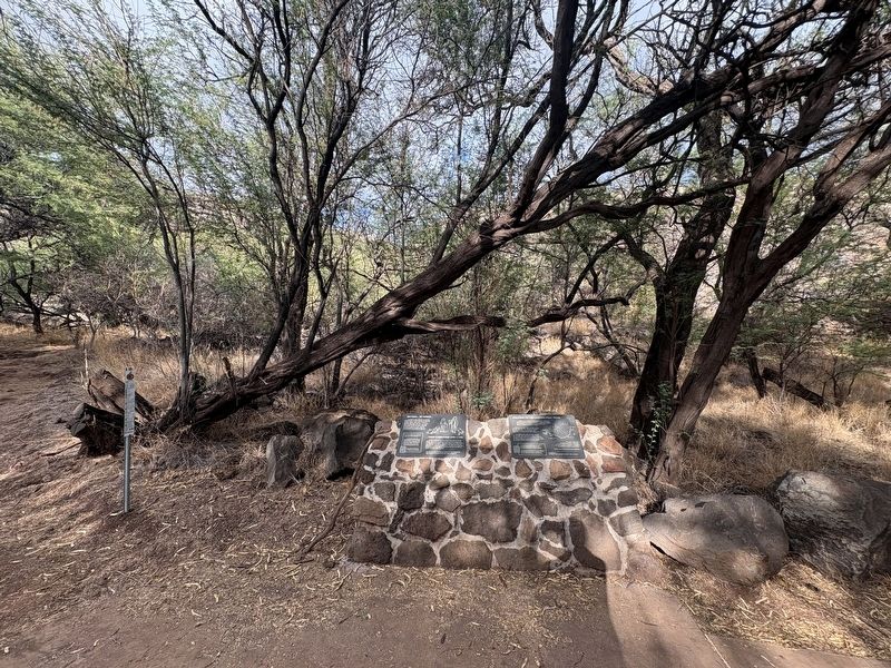 Welcome to the Lahaina Pali Trail Marker image. Click for full size.