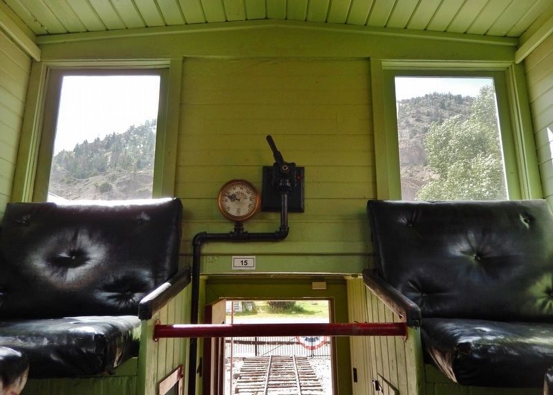 Denver & Rio Grande Western Caboose 588 image. Click for full size.