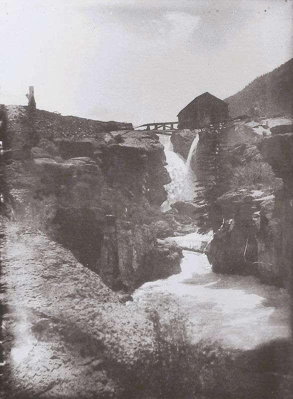 Marker detail: Crooke Falls image. Click for full size.