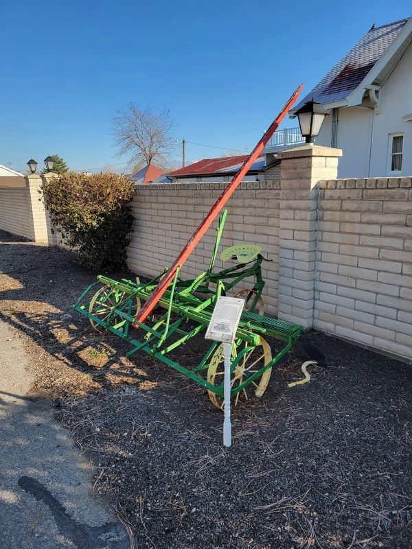 Cultivator Marker image. Click for full size.