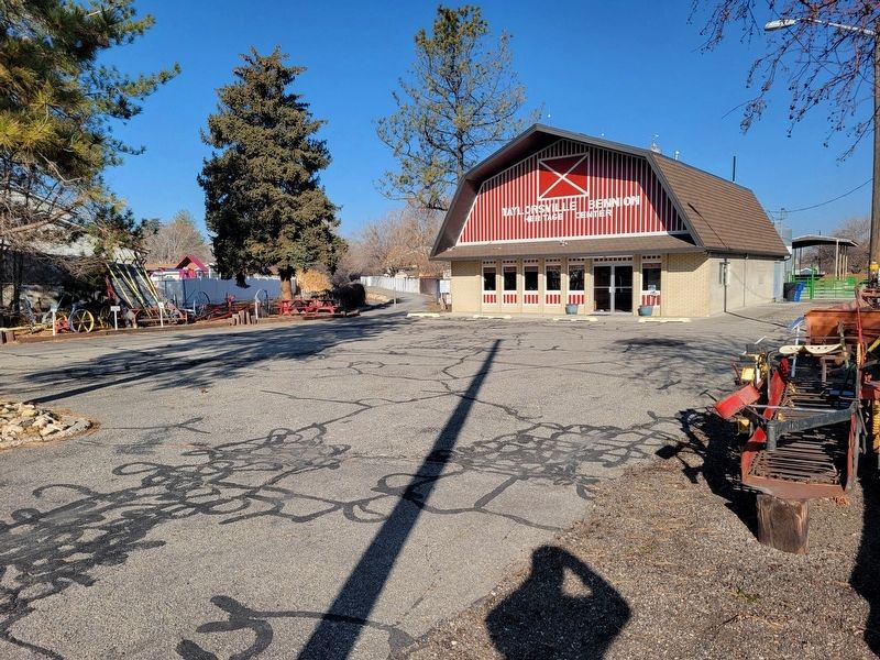 Taylorsville Bennion Heritage Center image. Click for full size.