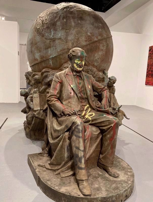 Maury Statue image. Click for full size.