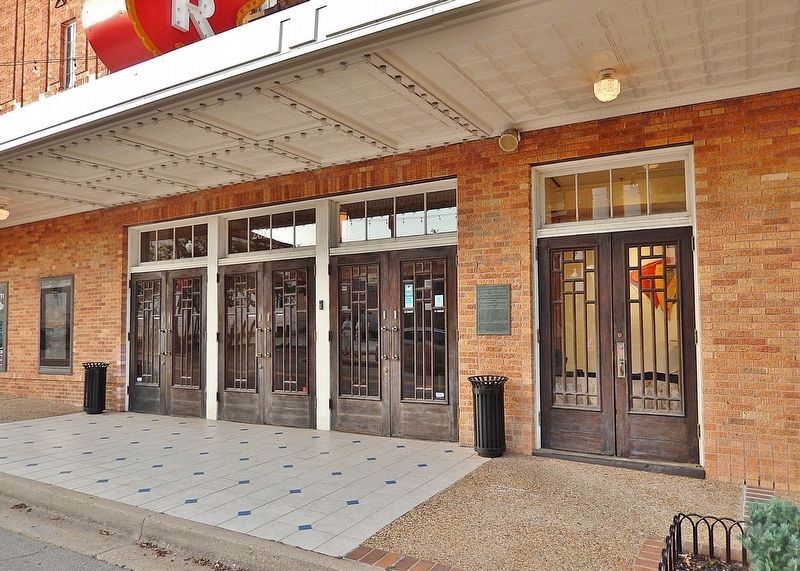 Saenger Theatre Marker. Click for full size. Saenger Theatre Marker image. Click for full size.