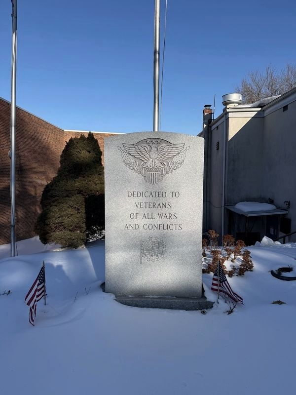Veterans Memorial image. Click for full size.