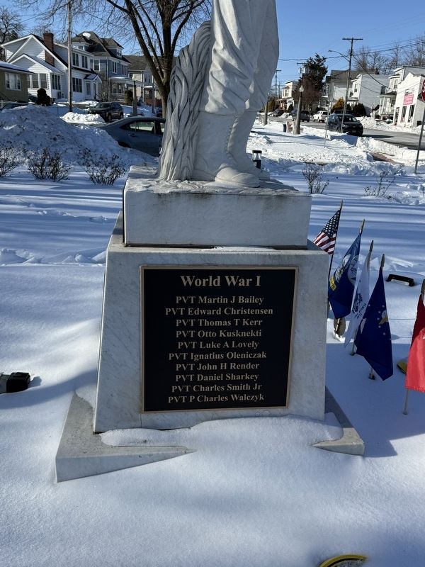 Veterans Memorial image. Click for full size.