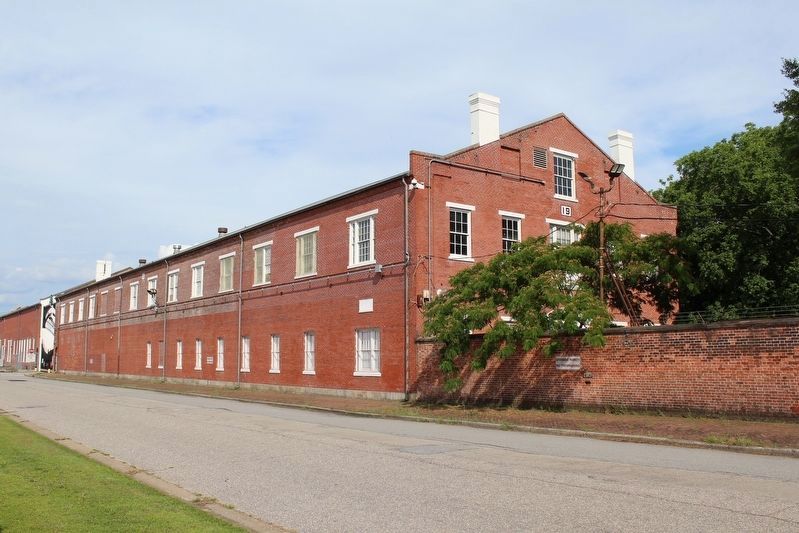Gosport Shipyard Building 19 image. Click for full size.