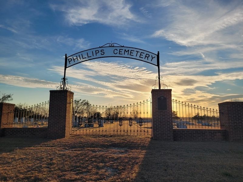 Phillips Cemetery and Marker image. Click for full size.