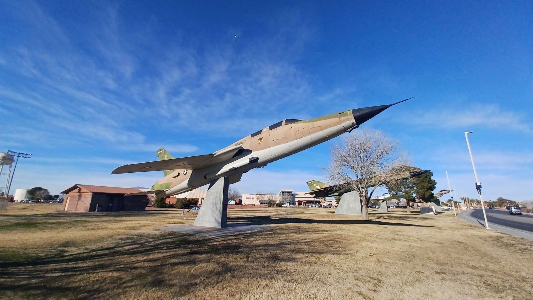 F-105G Thunderchief and Marker. Click for full size. F-105G Thunderchief and Marker image. Click for full size.