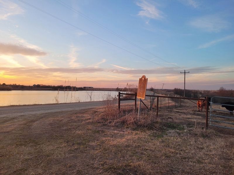 McLennan's Bluff Marker image. Click for full size.