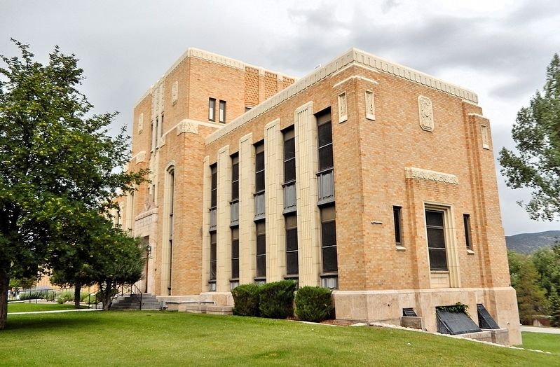 Chaffee County Courthouse (<i>southwest elevation</i>) image. Click for full size.