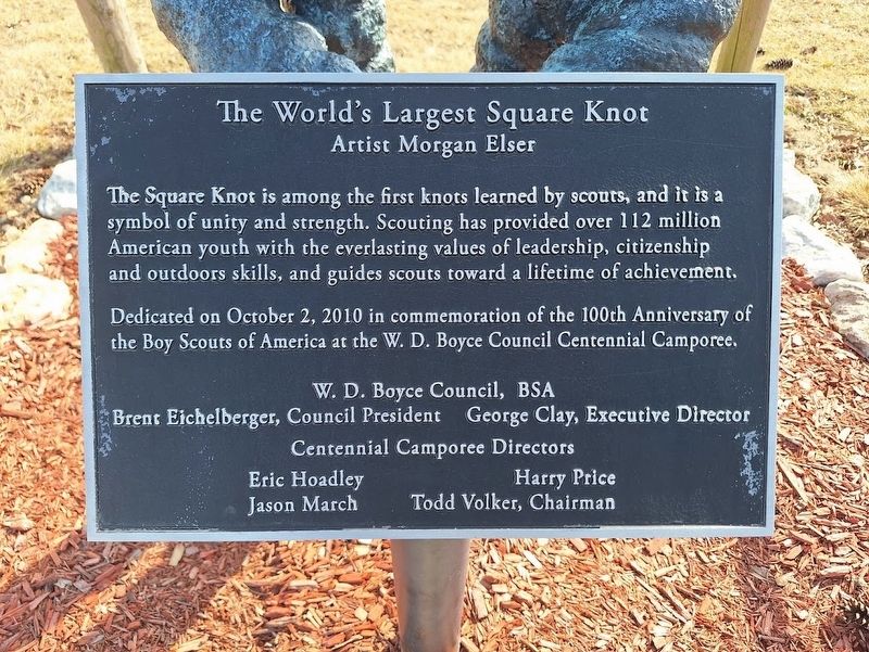 The World's Largest Square Knot Marker image. Click for full size.