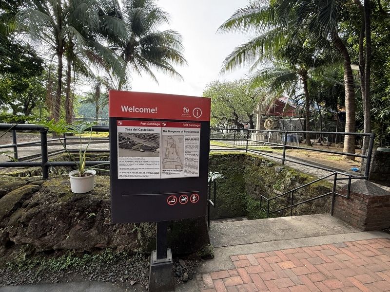 Casa del Castellano and The Dungeons of Fort Santiago Marker image. Click for full size.