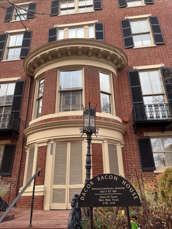 Entrance to DACOR Bacon House on F Street image. Click for full size.