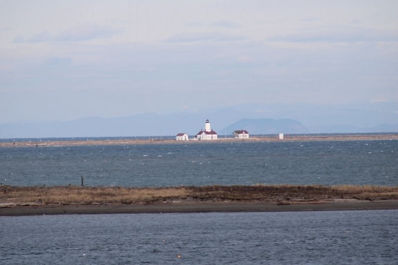 Dungeness Lighthouse image. Click for full size.
