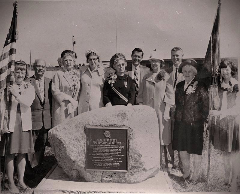 Dedication of the New Dungeness WA Territory Marker image. Click for full size.