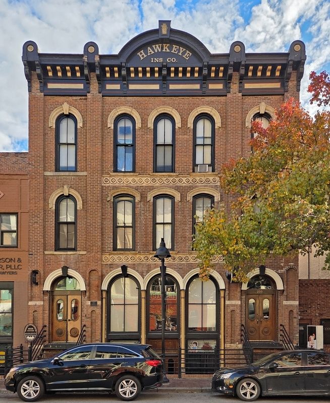 Hawkeye Insurance Co. building with marker at lower left image. Click for full size.