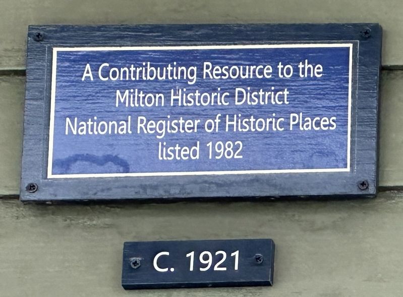 428 Chestnut Street Marker. Click for full size. 428 Chestnut Street Marker image. Click for full size.