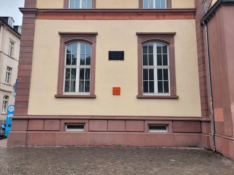 Die alten Institute der Naturwissenschaft / The Old Institutes of the Natural Sciences Marker image. Click for full size.