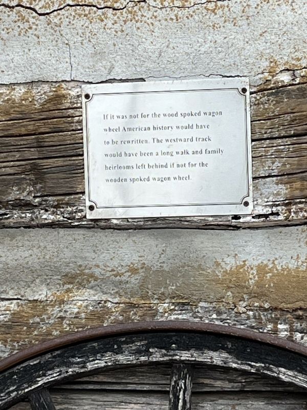 Wood Spoke Wagon Wheel Marker image. Click for full size.