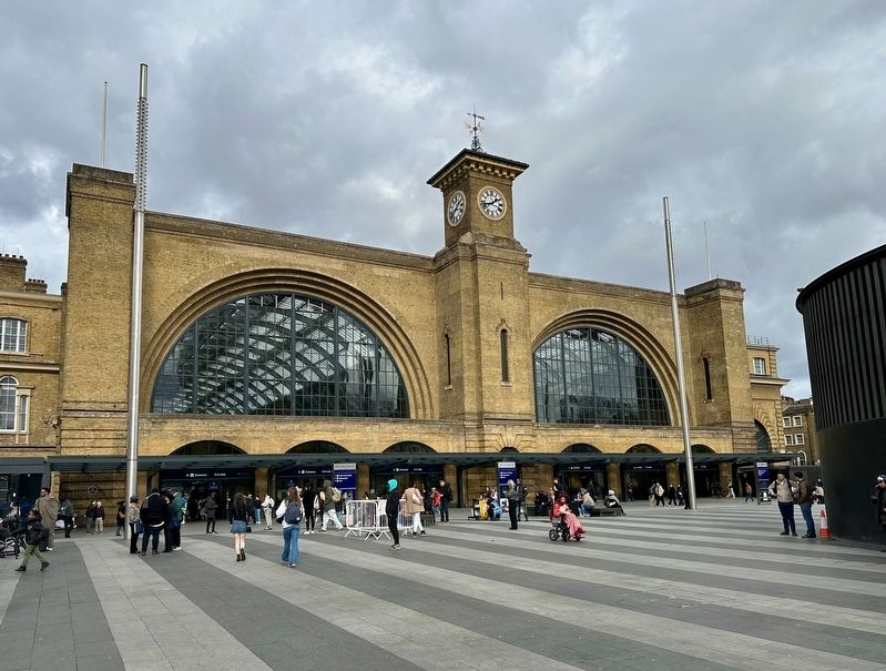 King’s Cross Station and Marker. Click for full size. King’s Cross Station and Marker image. Click for full size.