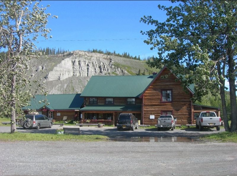 Gakona Roadhouse and Marker image. Click for full size.