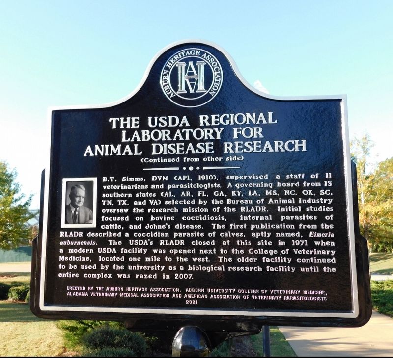 The USDA Regional Laboratory for Animal Disease Research Marker image. Click for full size.
