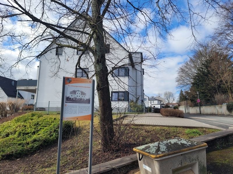 Das ehemalige Kreiskrankenhaus / The Former District Hospital Marker. Click for full size. Das ehemalige Kreiskrankenhaus / The Former District Hospital Marker image. Click for full size.
