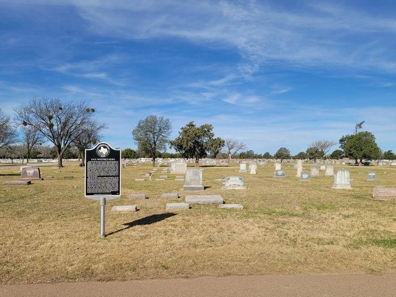 Paul Whitfield Horn Marker image. Click for full size.