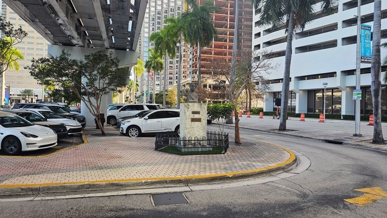 General D. Jos� de San Mart�n Monument image. Click for full size.