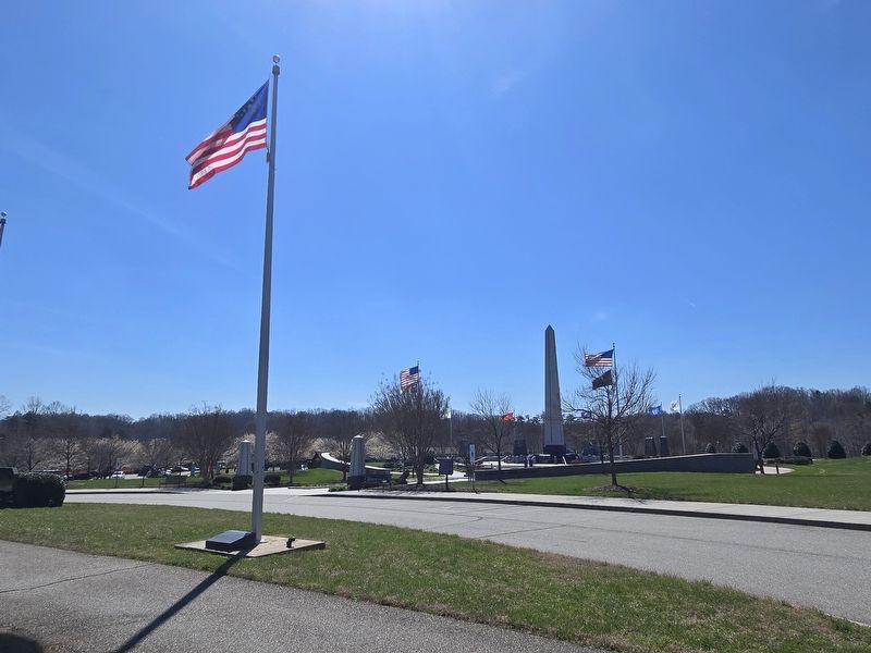 Great Star Flag and Marker looking towards center obelisk at the Carolina Field of Honor image. Click for full size.