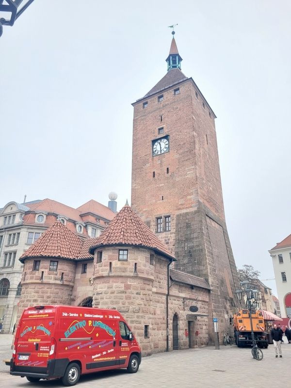 Weisser Turm / White Tower image. Click for full size.