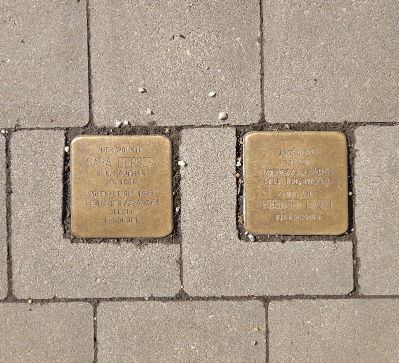 Sara Berger Marker (left marker) image. Click for full size.