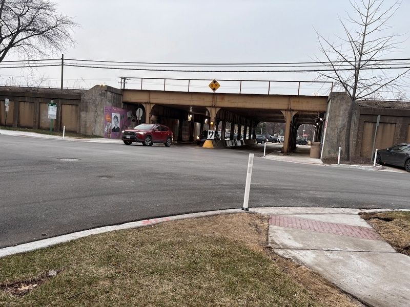 Maria Sklodowska-Curie marker beneath "L" tracks in Oak Park image. Click for full size.