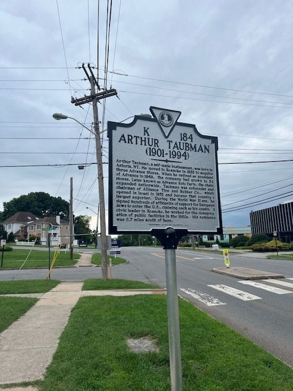 Arthur Taubman (1901-1994) Marker image. Click for full size.