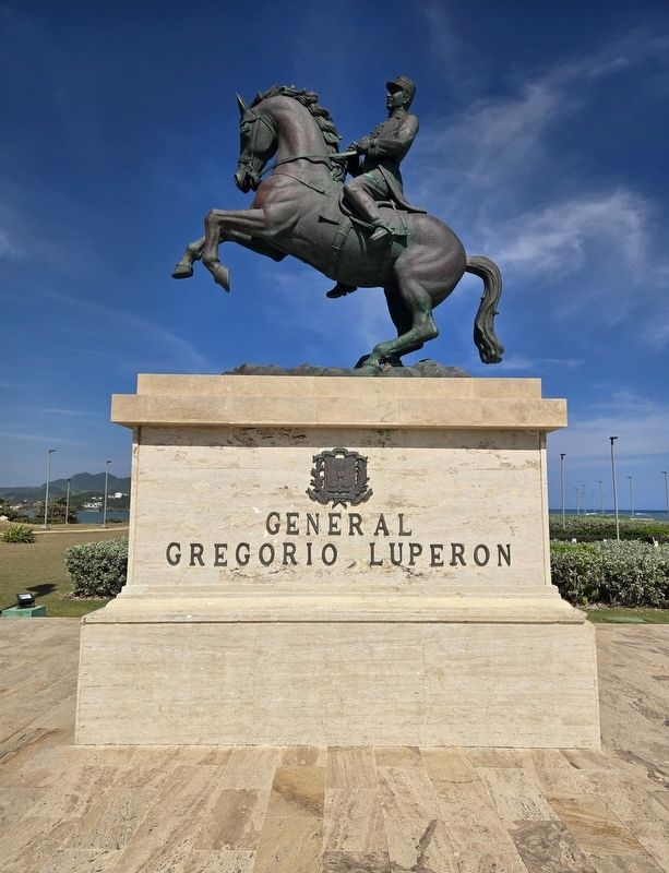 General Gregorio Luperon Monument image. Click for full size.