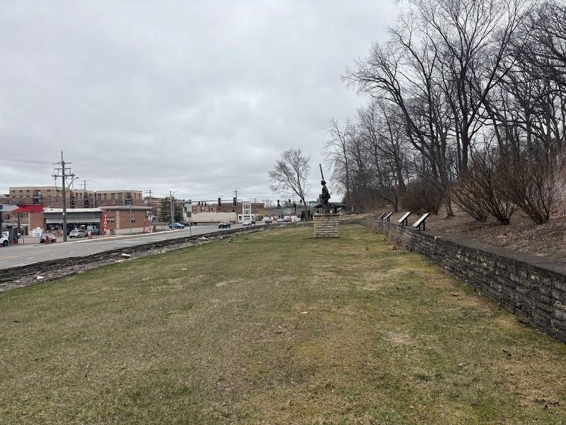 "The Worker" and four markers at IL-171 and Willow Springs. Click for full size. "The Worker" and four markers at IL-171 and Willow Springs image. Click for full size.